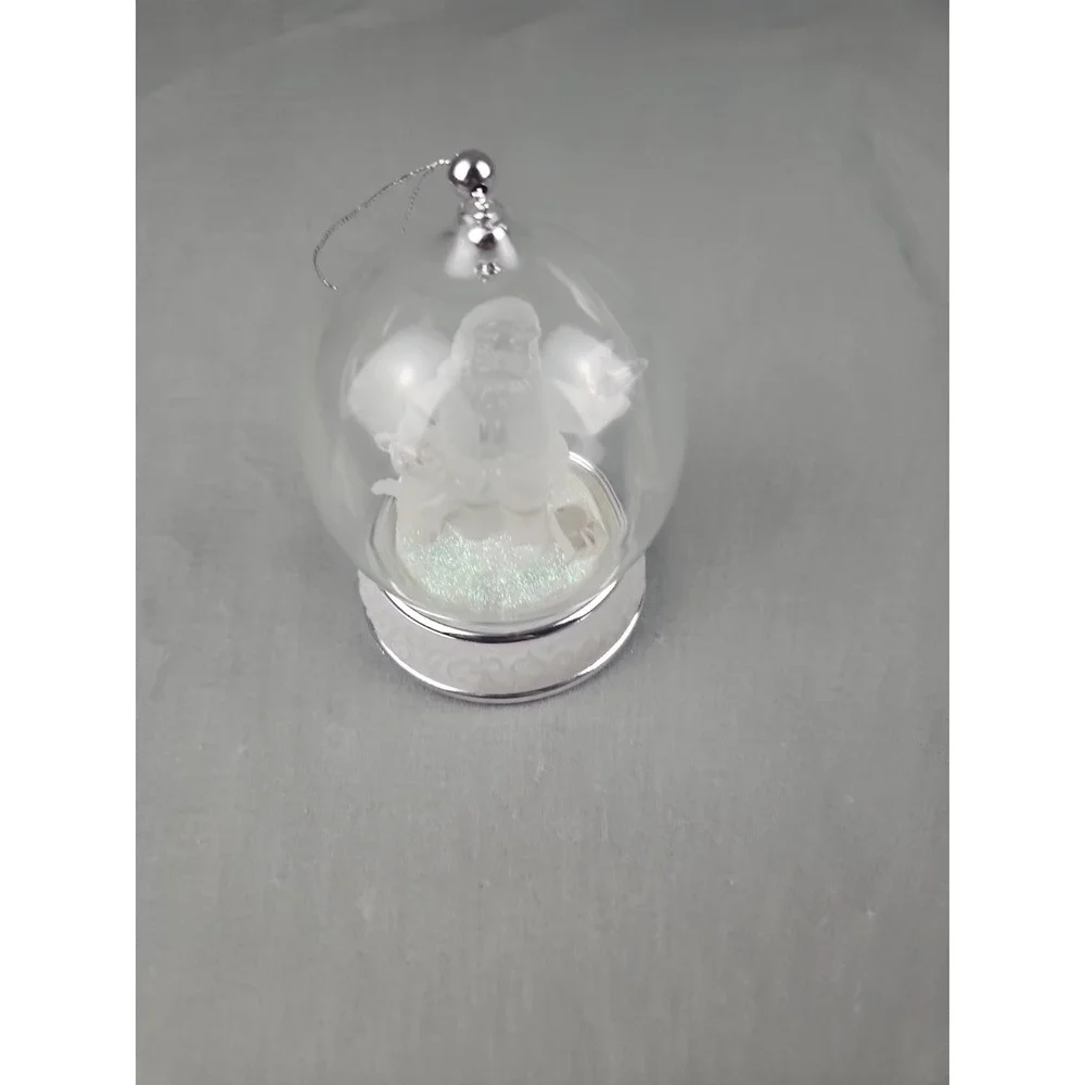 Snow Globe Vintage Style Retro Christmas Ornament Decor Santa Plays Music